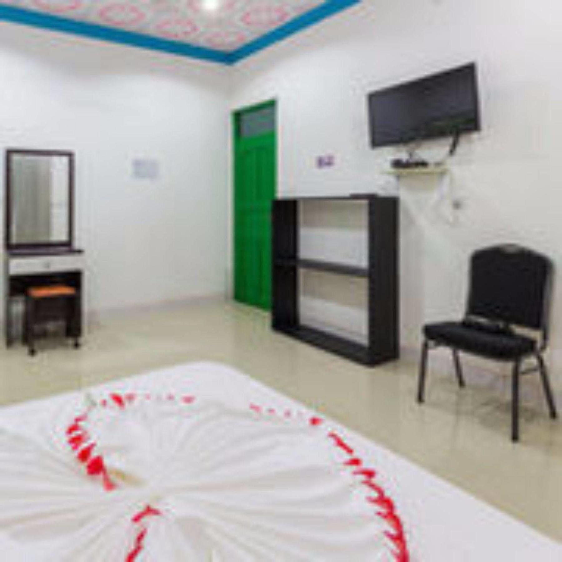 Feridhoo 费瑞德胡旅馆酒店 外观 照片